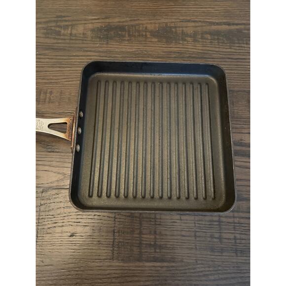 Calphalon Contemporary Square 11” Grill Pan - Picture 3 of 10